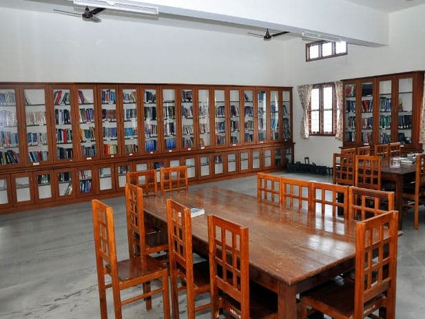 Mar Baselios College of Nursing Kothamangalam Library photo 2